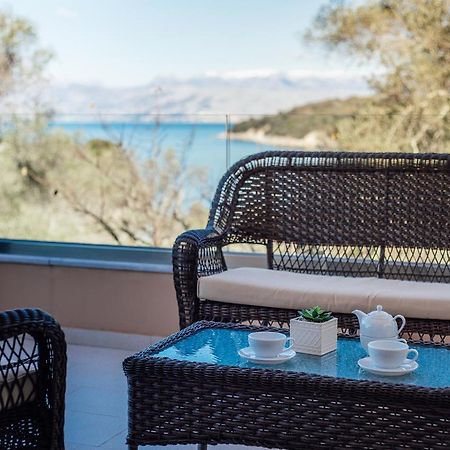 Villa Breeze & Villa Coco By Konnect, Avlaki Beach Kassiopi Exterior foto