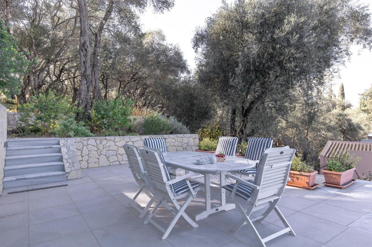 Villa Breeze & Villa Coco By Konnect, Avlaki Beach Kassiopi Exterior foto