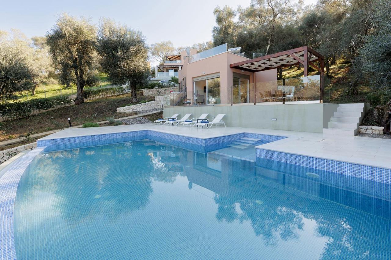 Villa Breeze & Villa Coco By Konnect, Avlaki Beach Kassiopi Exterior foto