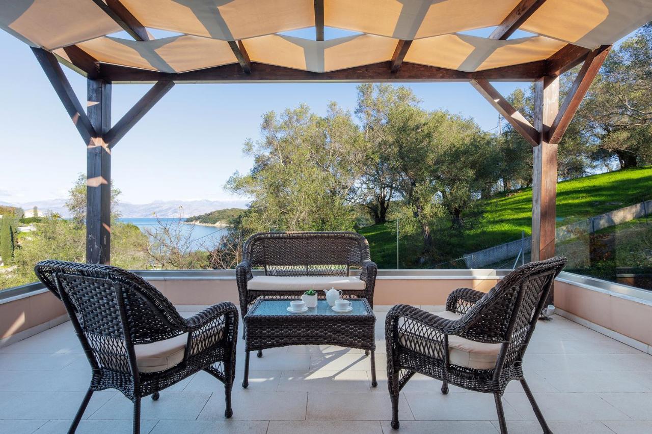 Villa Breeze & Villa Coco By Konnect, Avlaki Beach Kassiopi Exterior foto